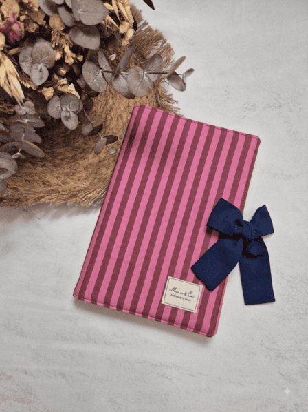 Funda de libro rayas rosa