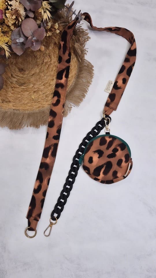 Cuelgamóvil leopardo